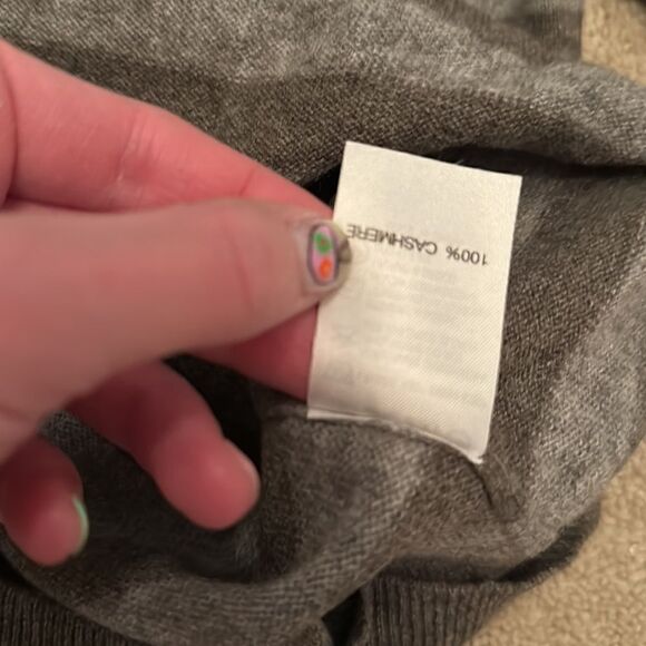 Blossom Cashmere Small Sweater  - Picture 3 of 5